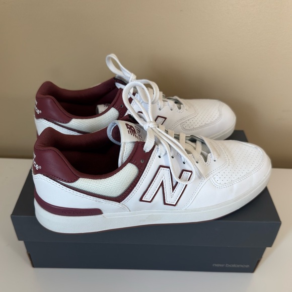 New Balance Shoes - Picture 2 of 8